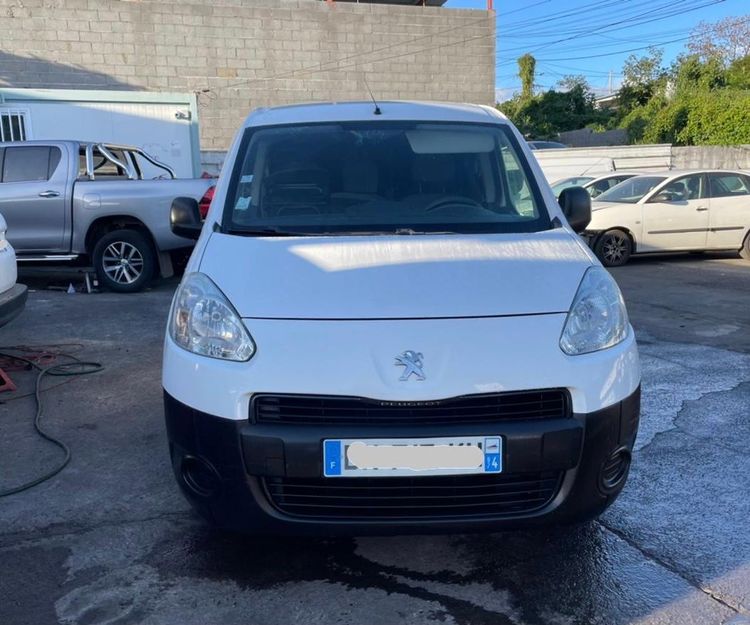 voiture occasion PEUGEOT PARTNER à la Réunion disponible sur noutlauto.re