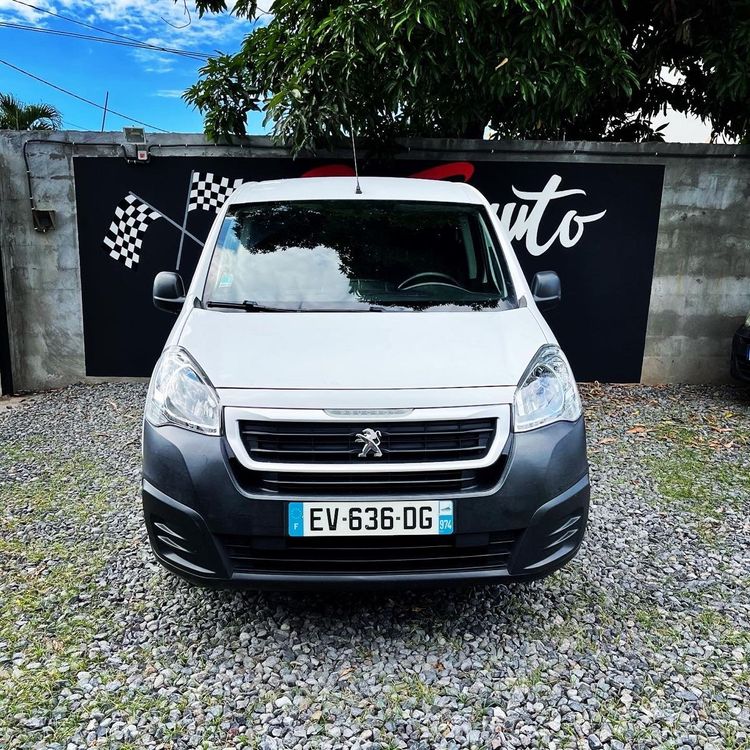 voiture occasion PEUGEOT PARTNER à la Réunion disponible sur noutlauto.re