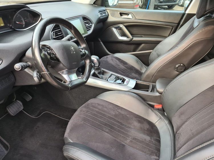 voiture occasion PEUGEOT 308 à la Réunion disponible sur noutlauto.re