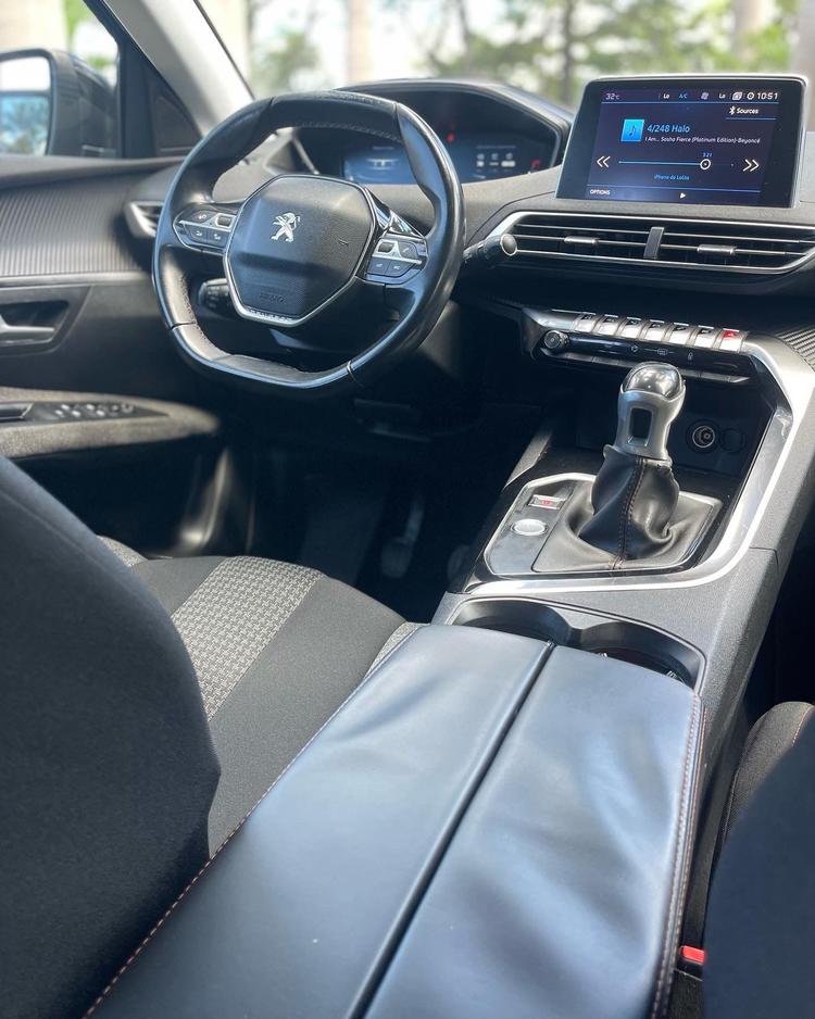 voiture occasion PEUGEOT 3008 à la Réunion disponible sur noutlauto.re