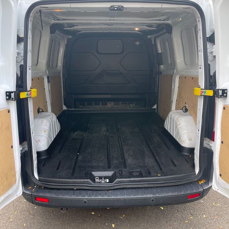 voiture occasion FORD TRANSIT CUSTOM à la Réunion disponible sur noutlauto.re