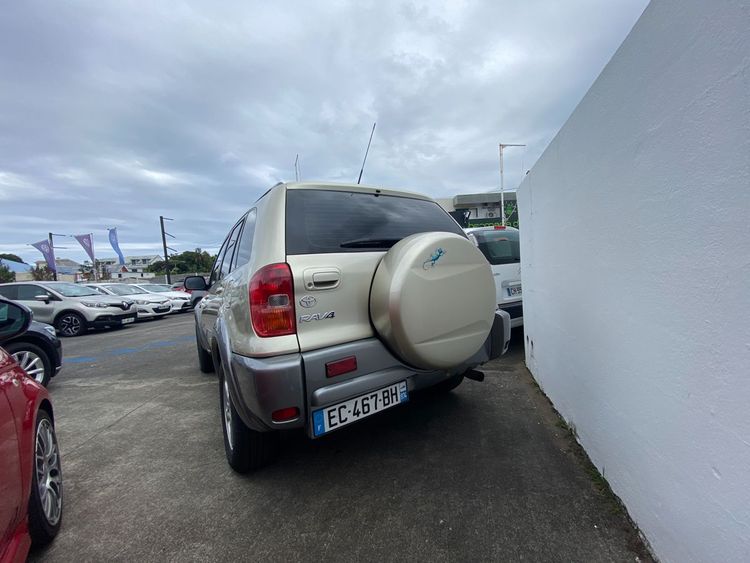voiture occasion TOYOTA RAV4 à la Réunion disponible sur noutlauto.re
