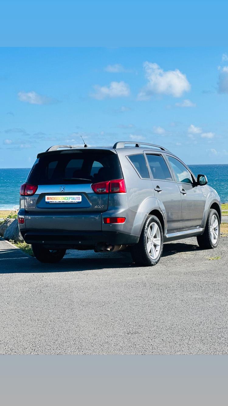 voiture occasion PEUGEOT 4007 à la Réunion disponible sur noutlauto.re
