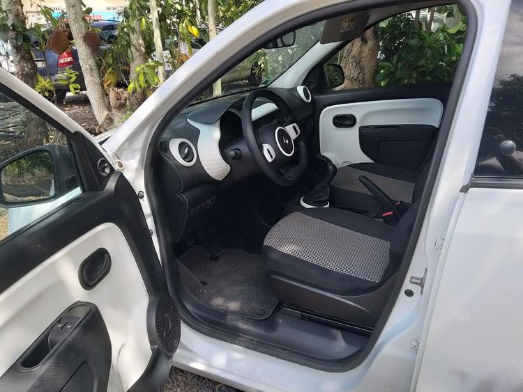 voiture occasion RENAULT TWINGO à la Réunion disponible sur noutlauto.re