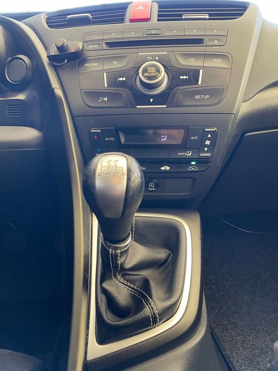 voiture occasion HONDA CIVIC à la Réunion disponible sur noutlauto.re