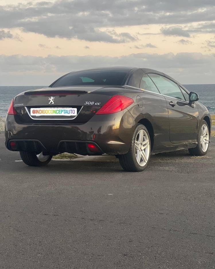 voiture occasion PEUGEOT 308 à la Réunion disponible sur noutlauto.re