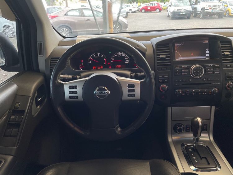 voiture occasion NISSAN NAVARA à la Réunion disponible sur noutlauto.re