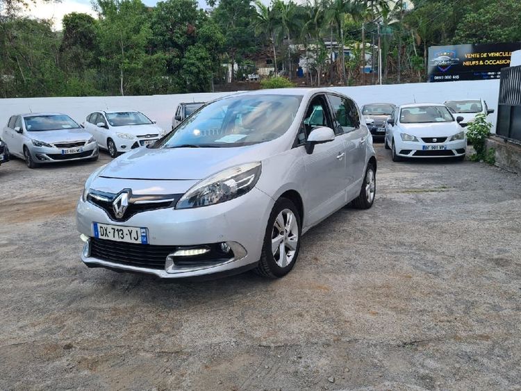 voiture occasion RENAULT SCENIC à la Réunion disponible sur noutlauto.re