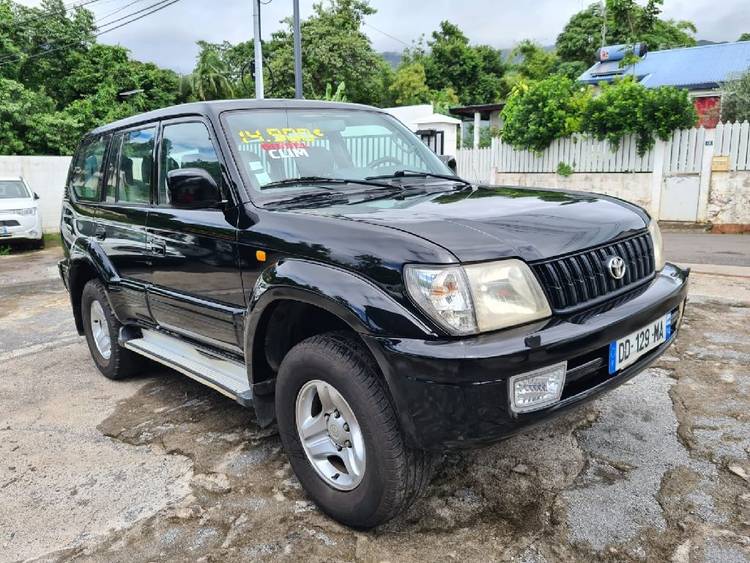 voiture occasion TOYOTA LAND CRUISER à la Réunion disponible sur noutlauto.re