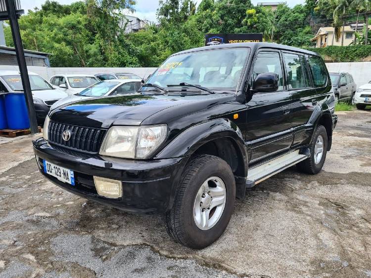 voiture occasion TOYOTA LAND CRUISER à la Réunion disponible sur noutlauto.re