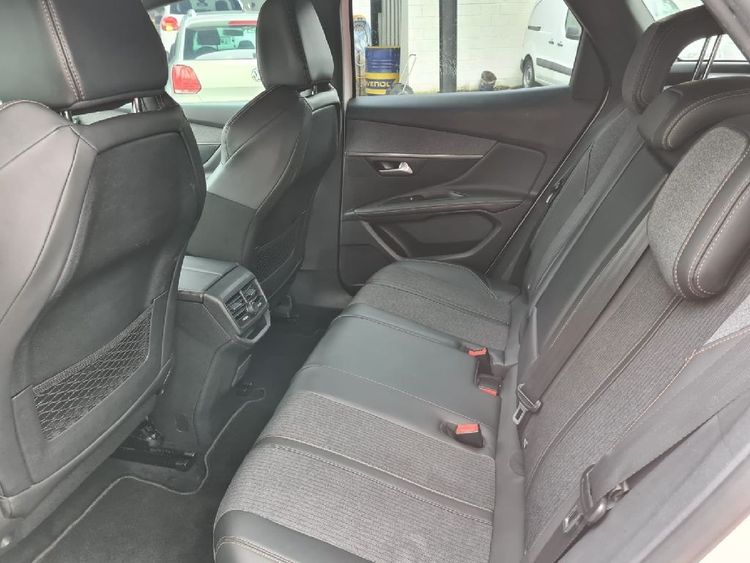 voiture occasion PEUGEOT 3008 à la Réunion disponible sur noutlauto.re