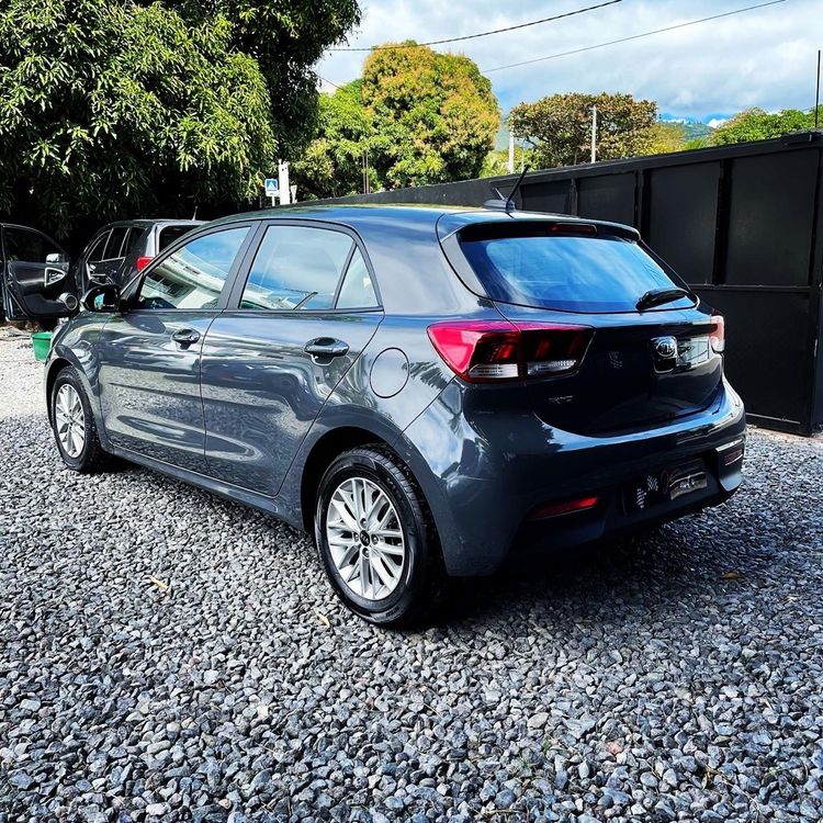 voiture occasion KIA RIO à la Réunion disponible sur noutlauto.re