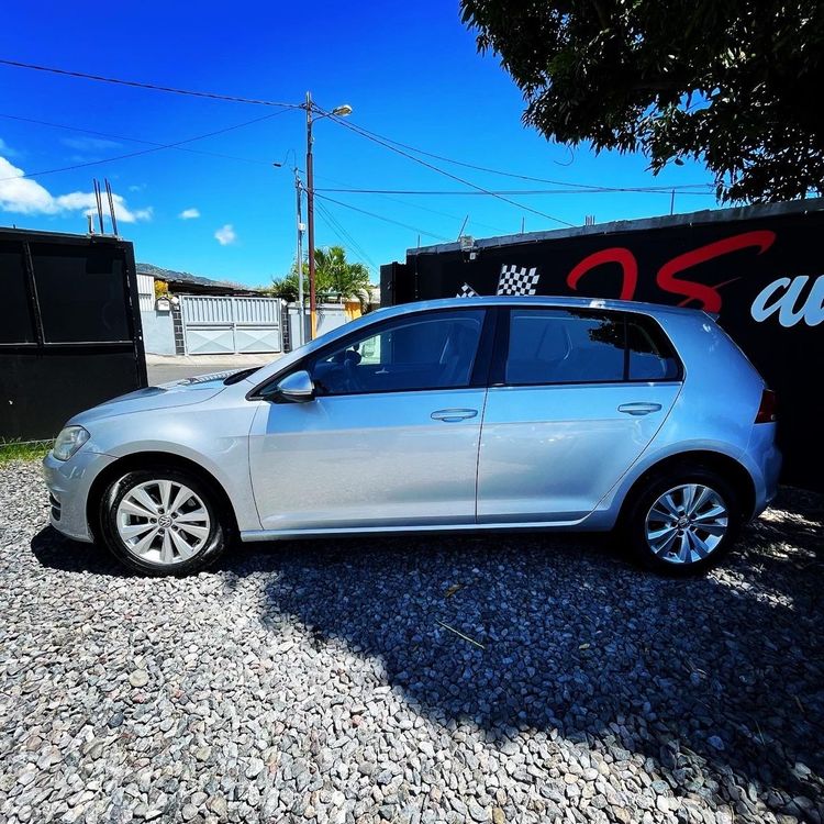 voiture occasion VOLKSWAGEN GOLF à la Réunion disponible sur noutlauto.re