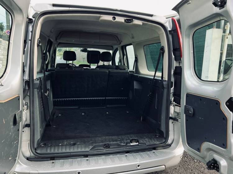 voiture occasion RENAULT KANGOO à la Réunion disponible sur noutlauto.re