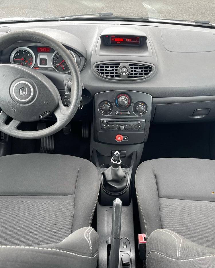 voiture occasion RENAULT CLIO à la Réunion disponible sur noutlauto.re