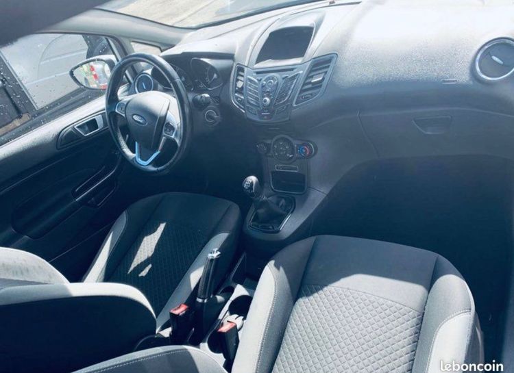 voiture occasion FORD FIESTA à la Réunion disponible sur noutlauto.re