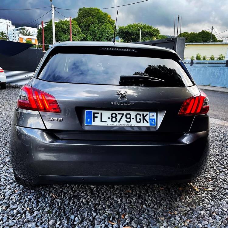 voiture occasion PEUGEOT 308 à la Réunion disponible sur noutlauto.re