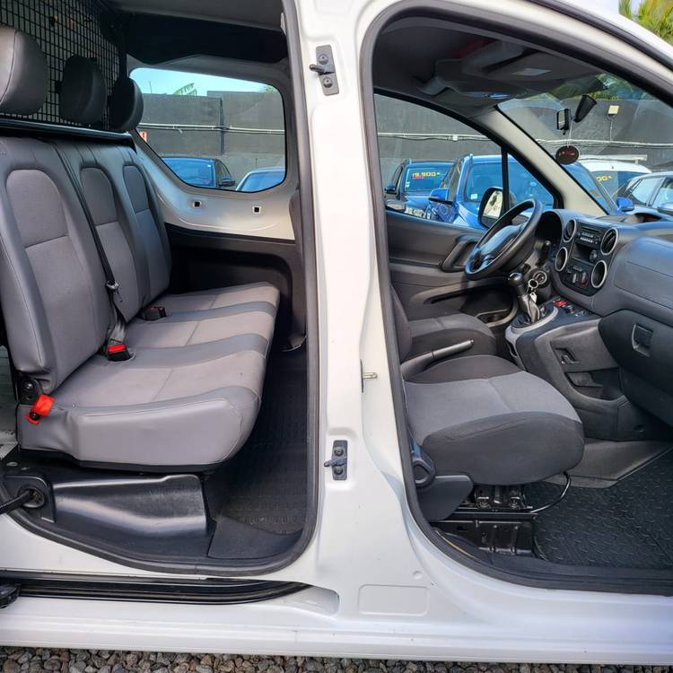 voiture occasion PEUGEOT PARTNER à la Réunion disponible sur noutlauto.re