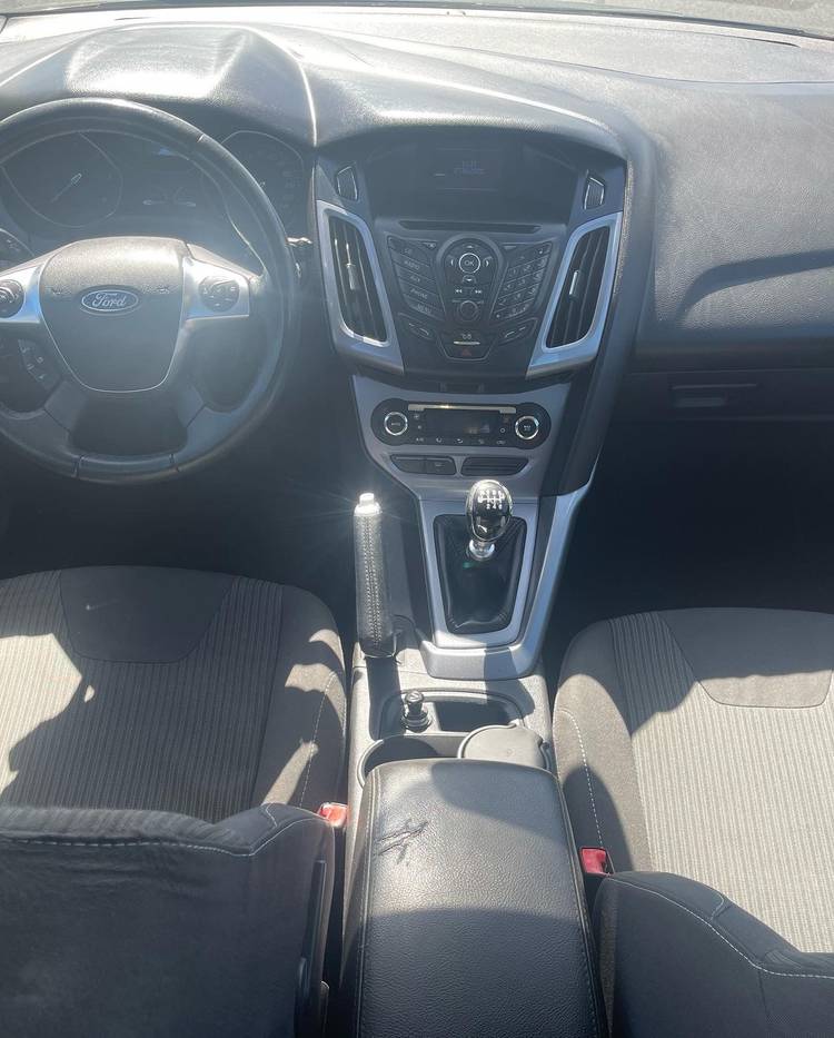 voiture occasion FORD FOCUS à la Réunion disponible sur noutlauto.re