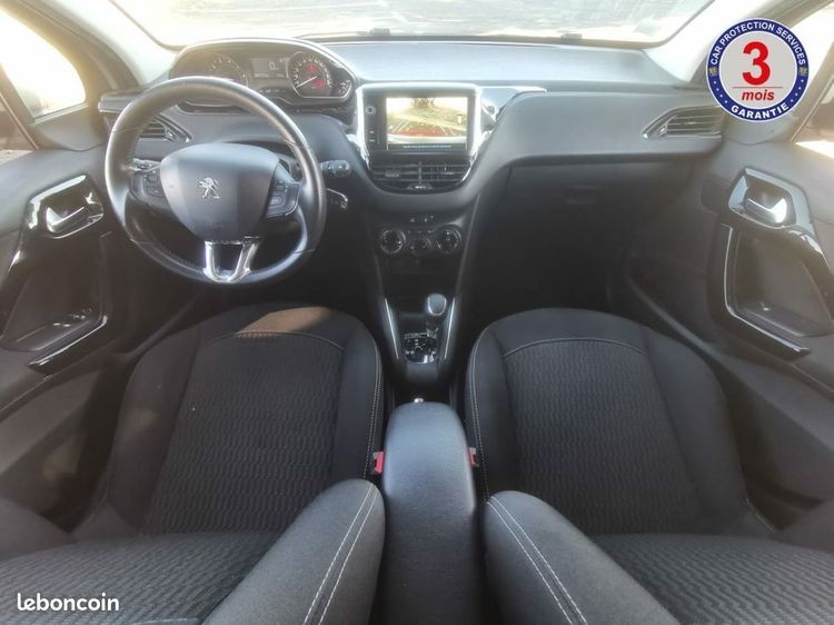 voiture occasion PEUGEOT 208 à la Réunion disponible sur noutlauto.re