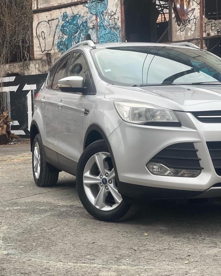 voiture occasion FORD KUGA à la Réunion disponible sur noutlauto.re