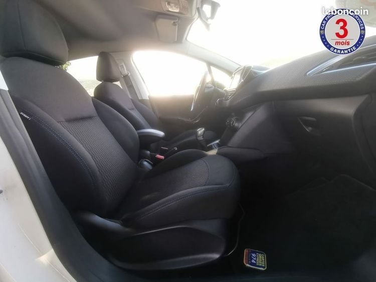voiture occasion PEUGEOT 208 à la Réunion disponible sur noutlauto.re