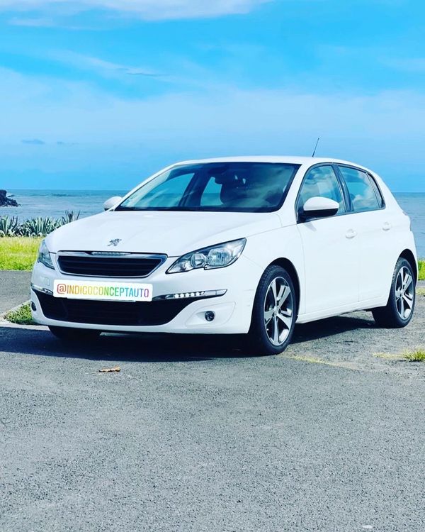 voiture occasion PEUGEOT 308 à la Réunion disponible sur noutlauto.re
