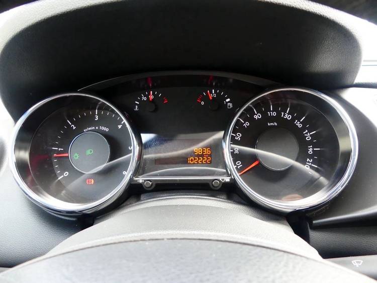voiture occasion PEUGEOT 3008 à la Réunion disponible sur noutlauto.re