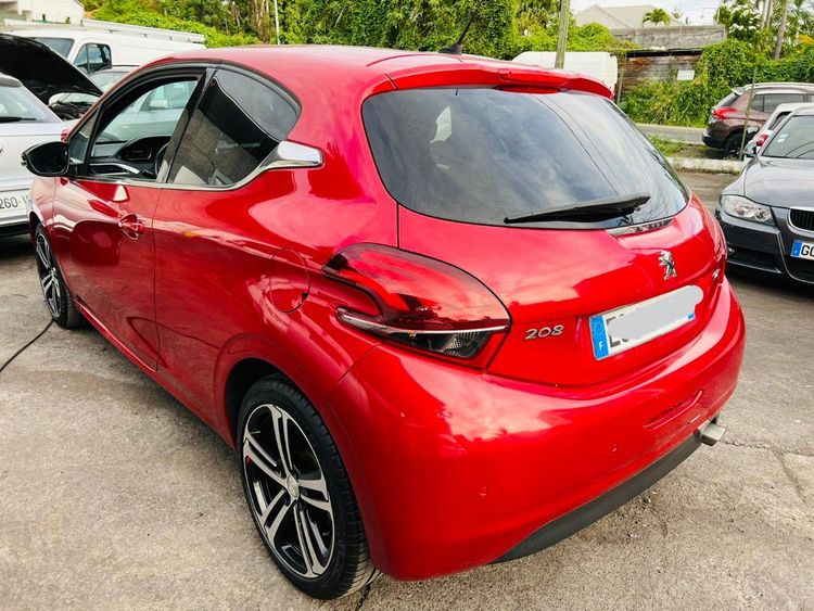 voiture occasion PEUGEOT 208 à la Réunion disponible sur noutlauto.re