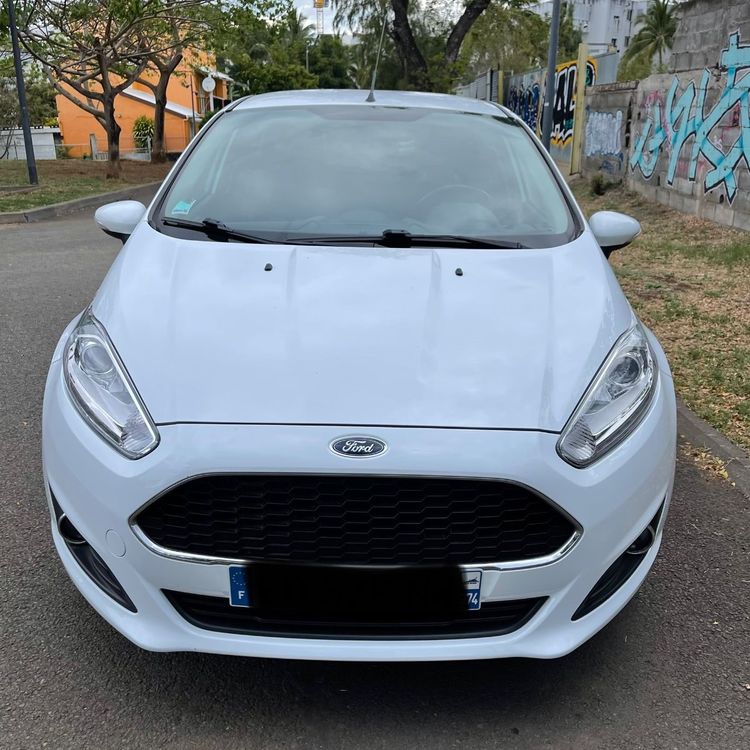 voiture occasion FORD FIESTA à la Réunion disponible sur noutlauto.re