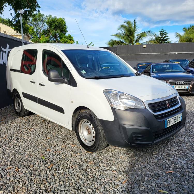 voiture occasion PEUGEOT PARTNER à la Réunion disponible sur noutlauto.re