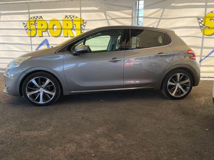 voiture occasion PEUGEOT 208 à la Réunion disponible sur noutlauto.re