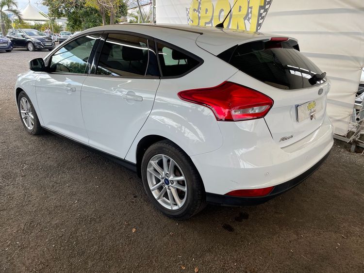 voiture occasion FORD FOCUS à la Réunion disponible sur noutlauto.re