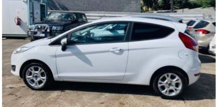 voiture occasion FORD FIESTA à la Réunion disponible sur noutlauto.re