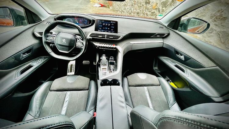 voiture occasion PEUGEOT 3008 à la Réunion disponible sur noutlauto.re