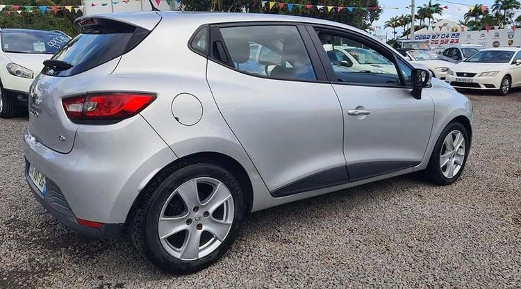 voiture occasion RENAULT CLIO à la Réunion disponible sur noutlauto.re