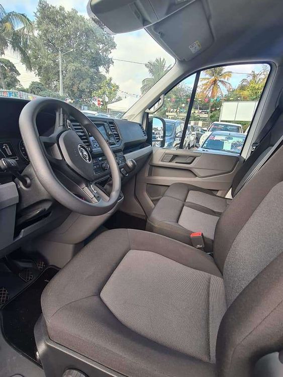 voiture occasion VOLKSWAGEN CRAFTER à la Réunion disponible sur noutlauto.re