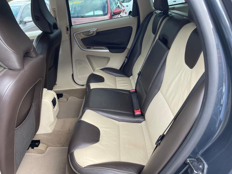 voiture occasion VOLVO XC 60 à la Réunion disponible sur noutlauto.re