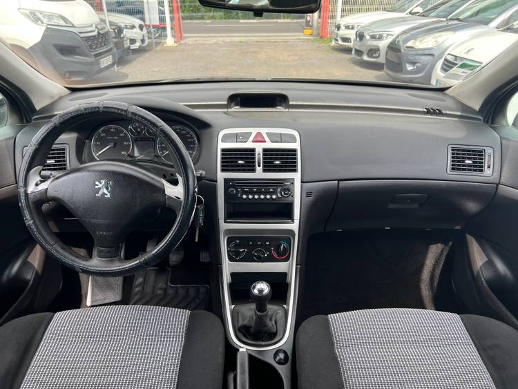 voiture occasion PEUGEOT 307 à la Réunion disponible sur noutlauto.re
