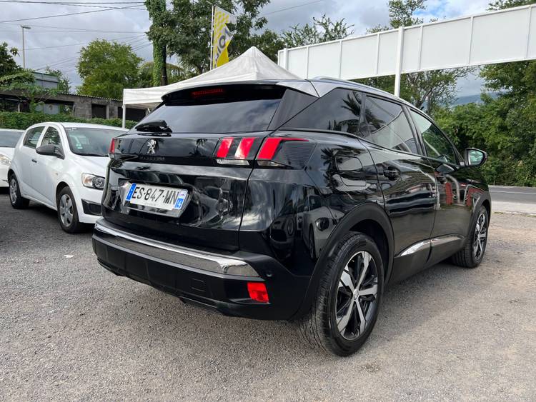 voiture occasion PEUGEOT 3008 à la Réunion disponible sur noutlauto.re