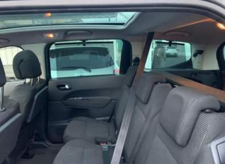 voiture occasion PEUGEOT 5008 à la Réunion disponible sur noutlauto.re