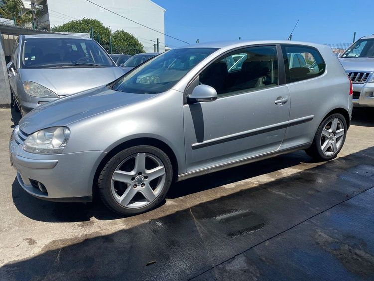 voiture occasion VOLKSWAGEN GOLF à la Réunion disponible sur noutlauto.re
