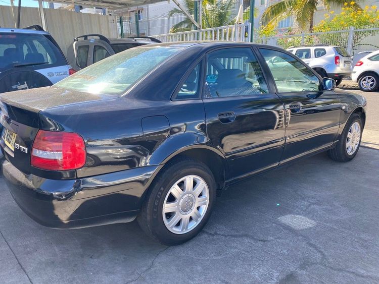 voiture occasion AUDI A4 à la Réunion disponible sur noutlauto.re