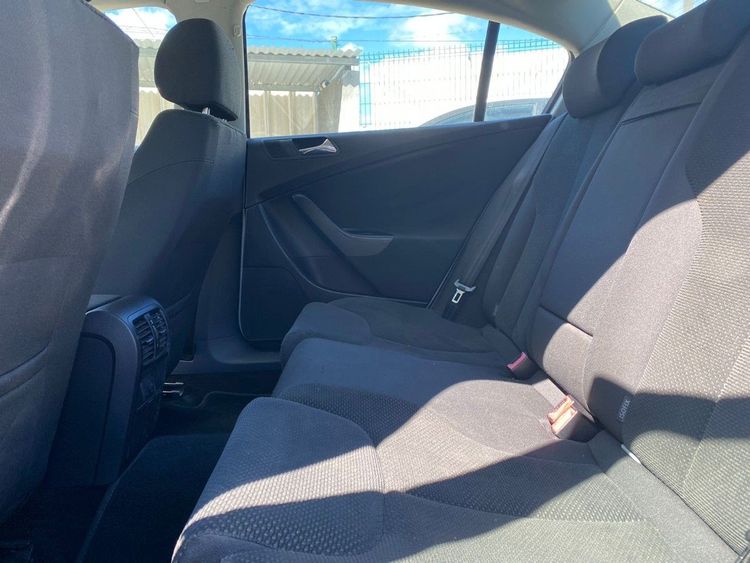voiture occasion VOLKSWAGEN PASSAT à la Réunion disponible sur noutlauto.re