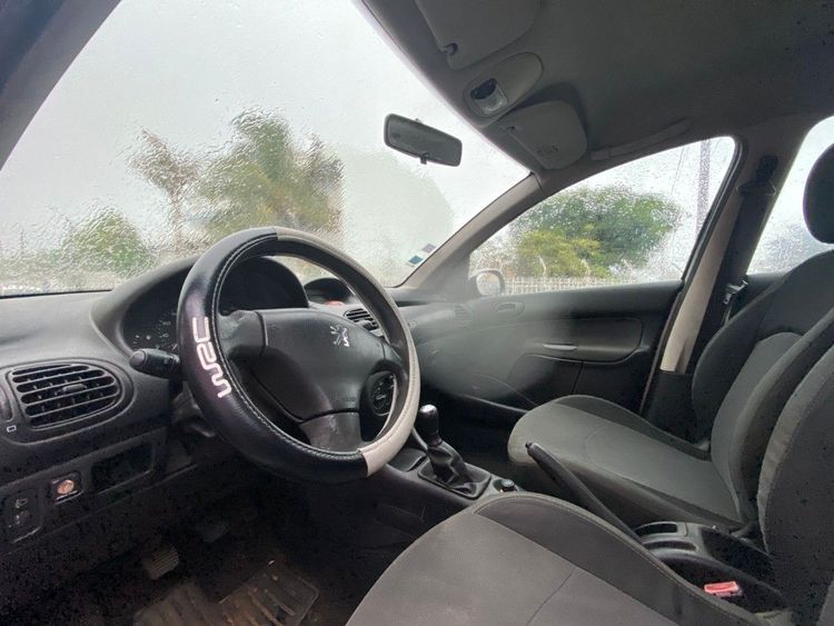 voiture occasion PEUGEOT 206 à la Réunion disponible sur noutlauto.re