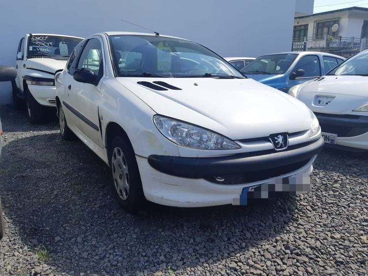 voiture occasion PEUGEOT 206 à la Réunion disponible sur noutlauto.re