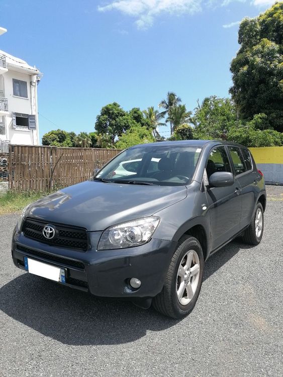 voiture occasion TOYOTA RAV4 à la Réunion disponible sur noutlauto.re