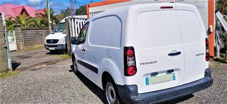 voiture occasion PEUGEOT PARTNER à la Réunion disponible sur noutlauto.re