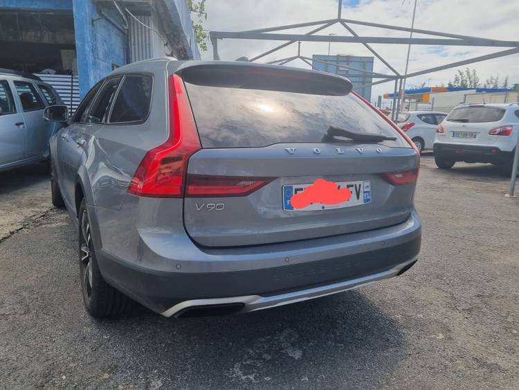 voiture occasion VOLVO V 90 à la Réunion disponible sur noutlauto.re