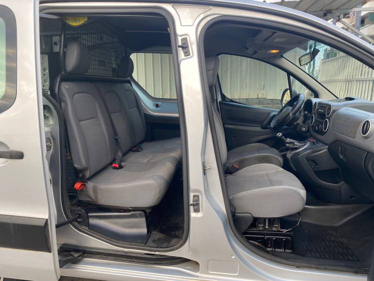 voiture occasion PEUGEOT PARTNER à la Réunion disponible sur noutlauto.re